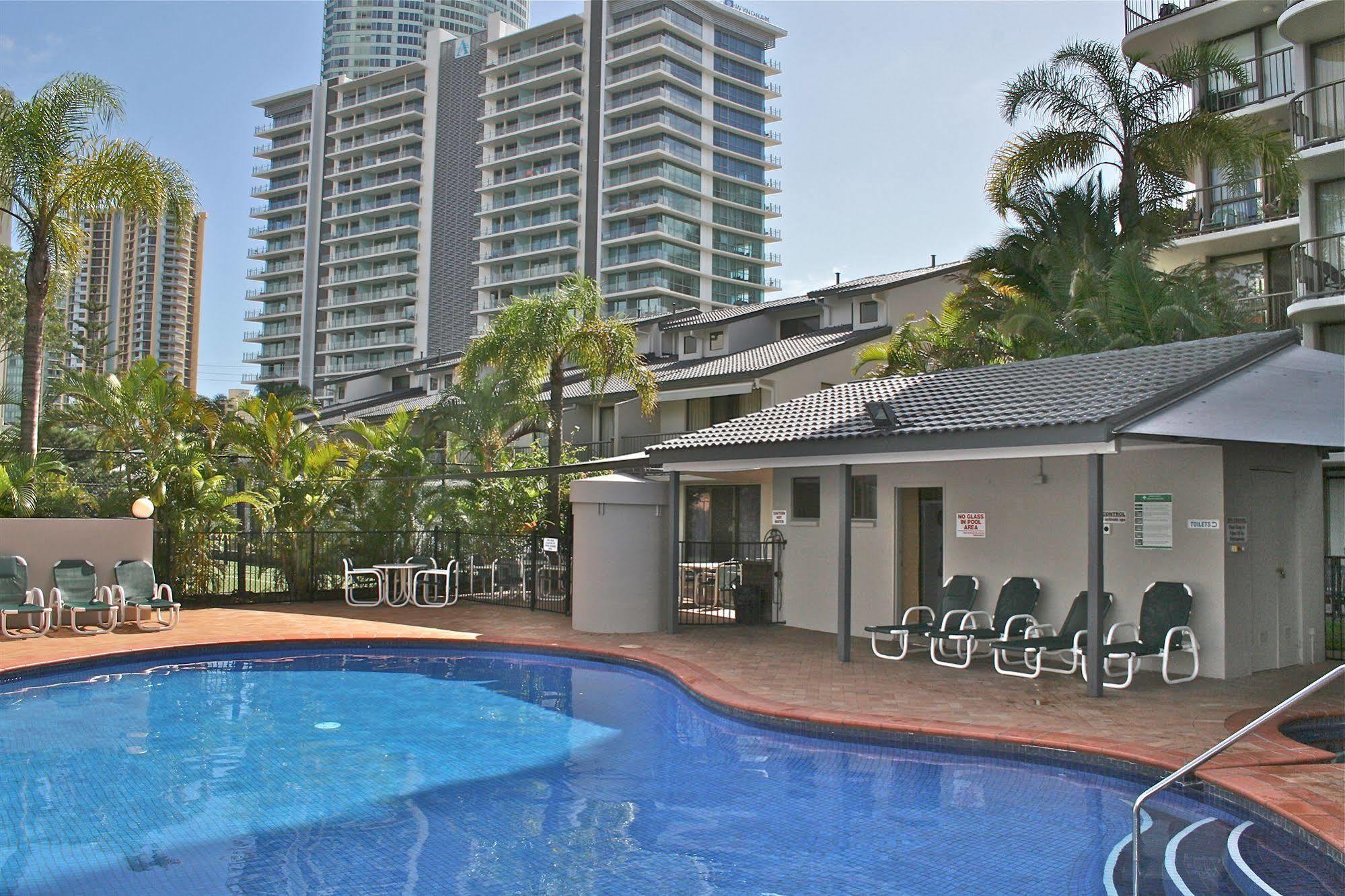 Anacapri Holiday Resort Apartments Surfers Paradise Exterior photo