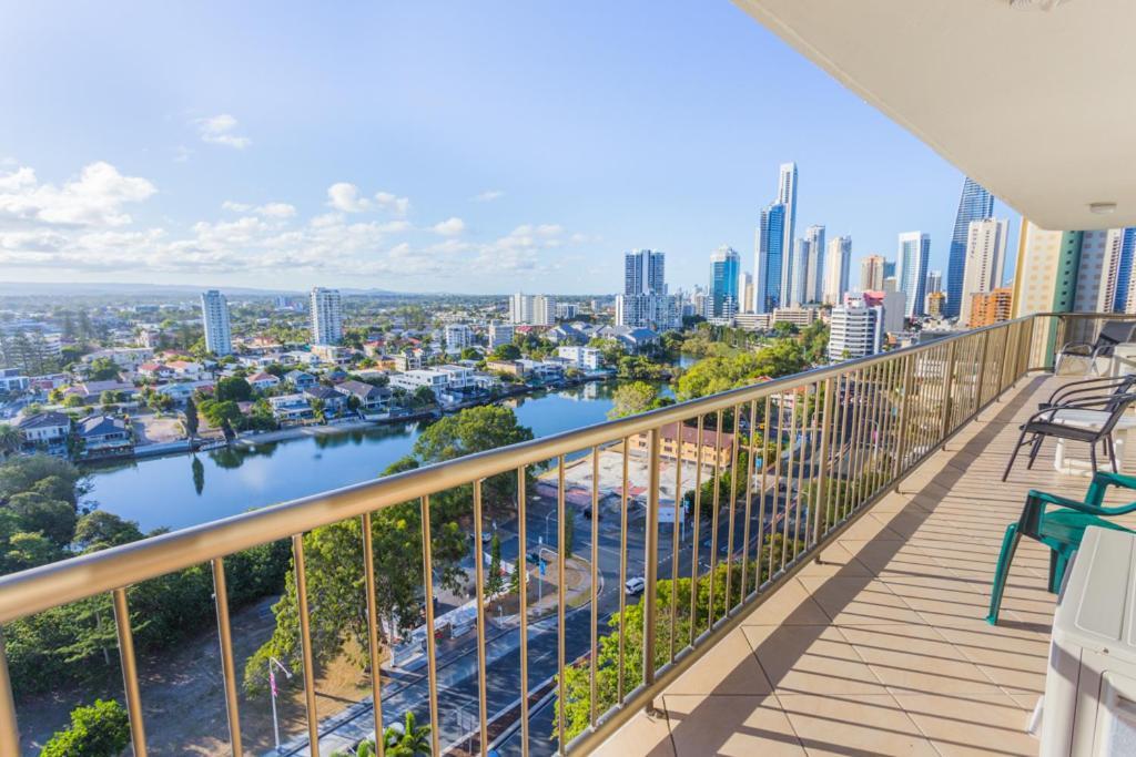 Anacapri Holiday Resort Apartments Surfers Paradise Exterior photo